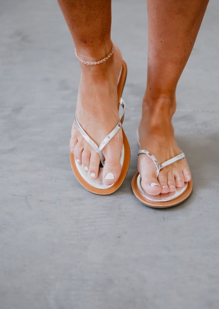 Agora Thong Sandal