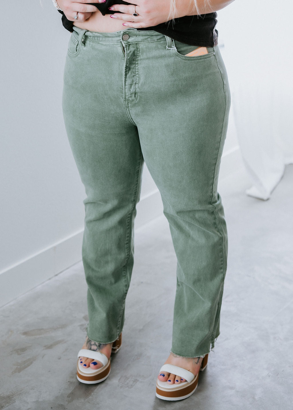 image of Curvy Eloise Straight Jeans