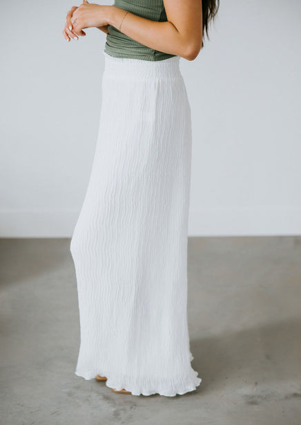 Summer Breeze Pleated Pants