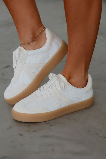 Axel Lace-Up Sneakers