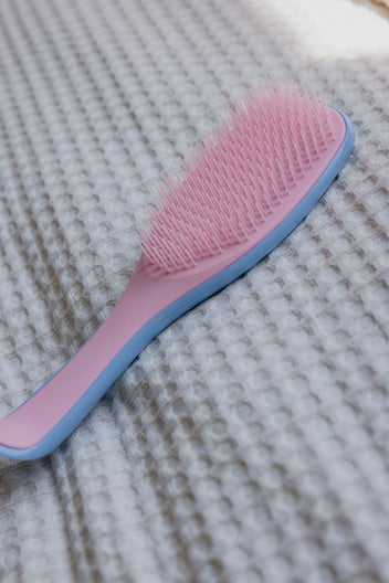 Ultimate Detangler Brush