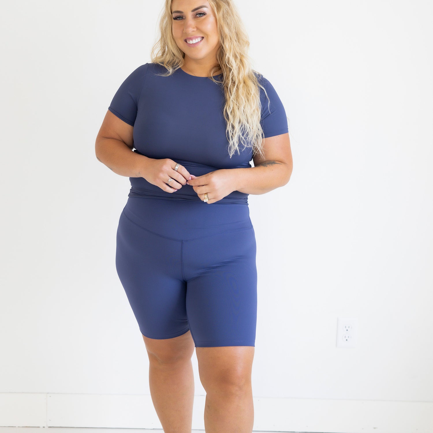 Core Seamless Tee by Lily & Lottie