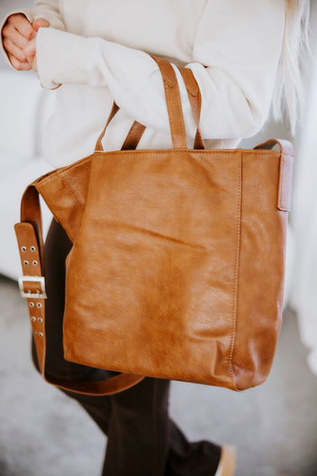 Alma Buckle Tote