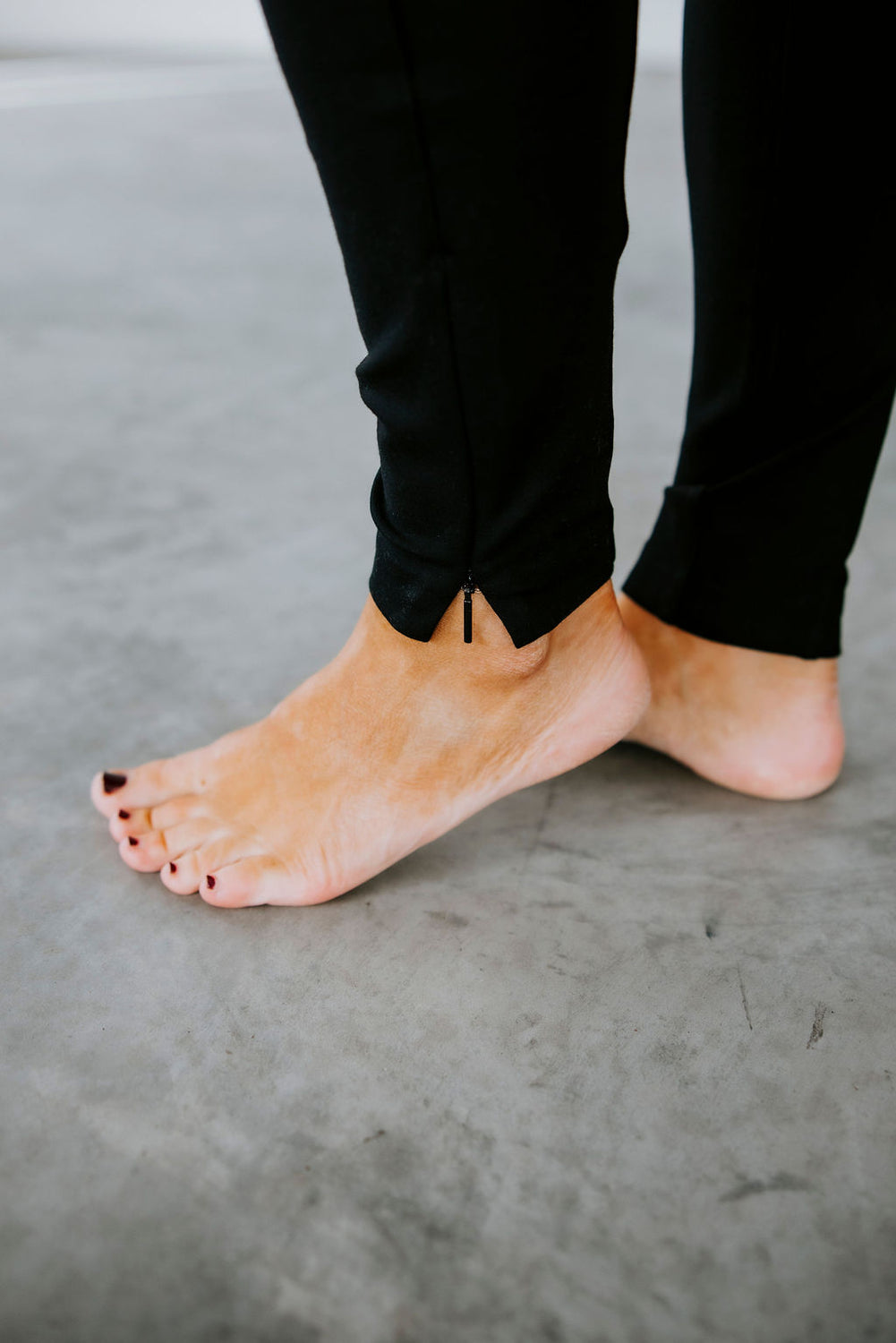 Spanx Ponte Ankle Zip Leggings