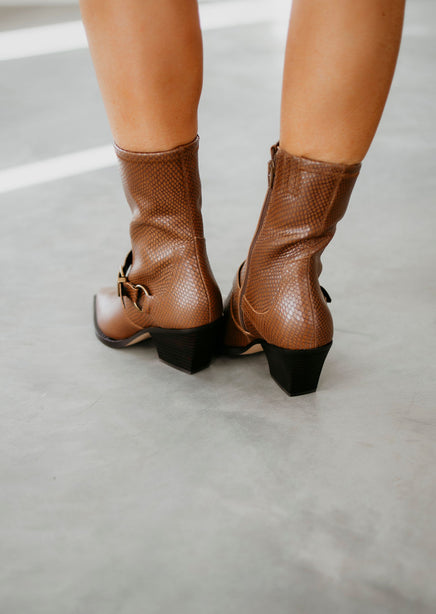 Dolce Vita Rave Boots