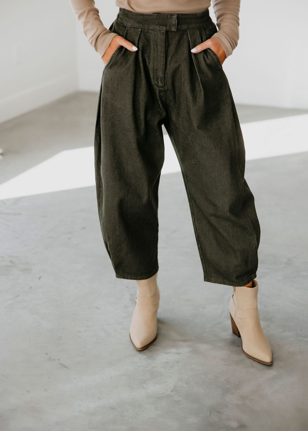 Tate Barrel Leg Pants