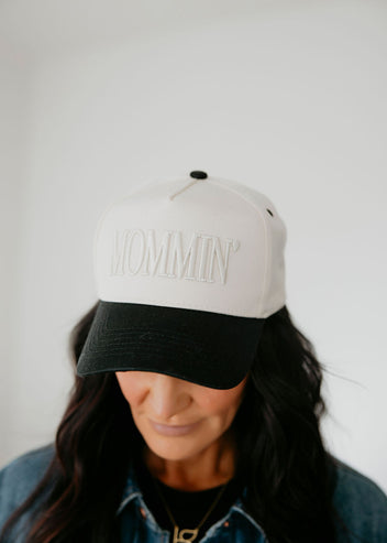 Mommin' Trucker Hat