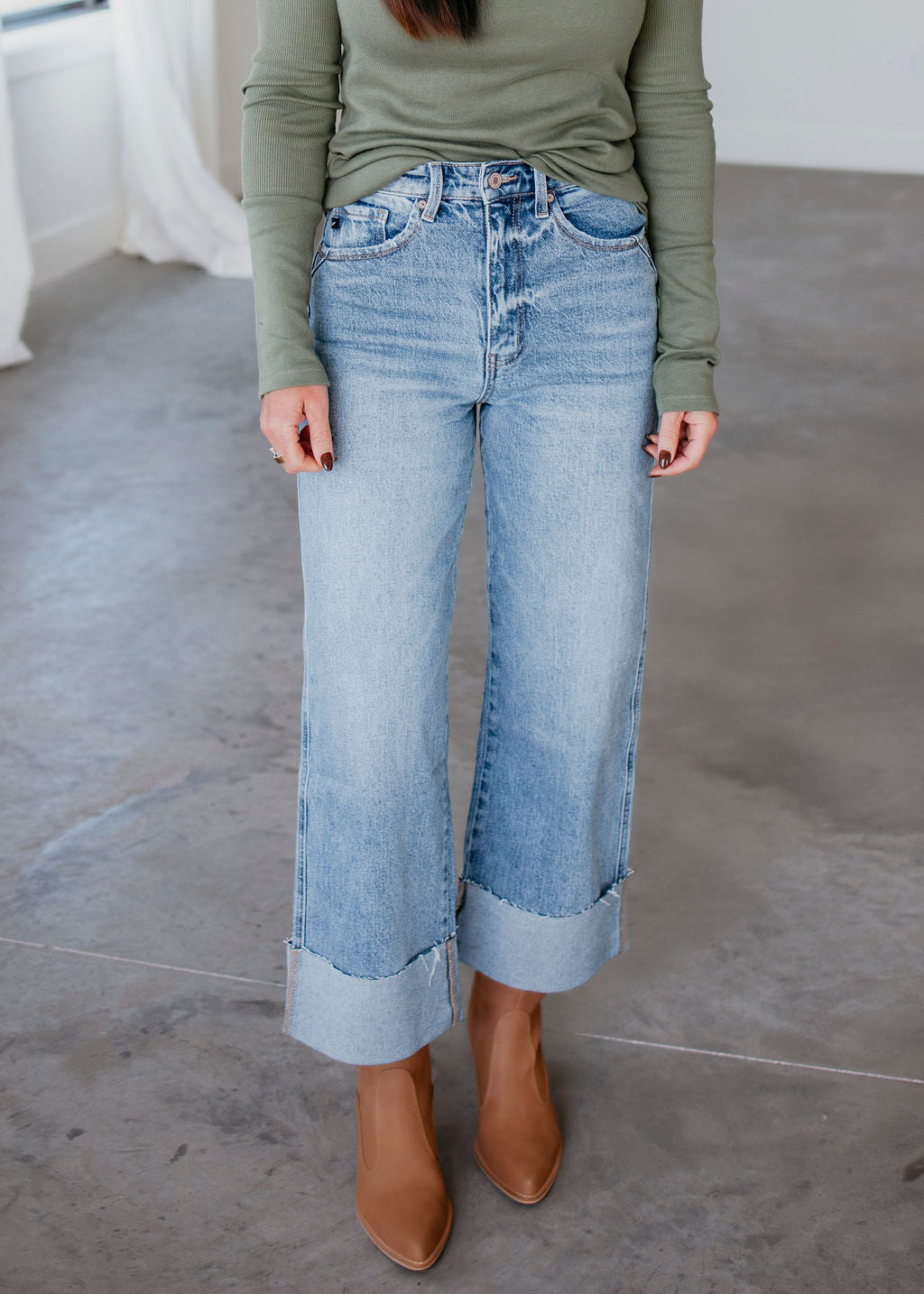 Leah KanCan Wide Leg Jean