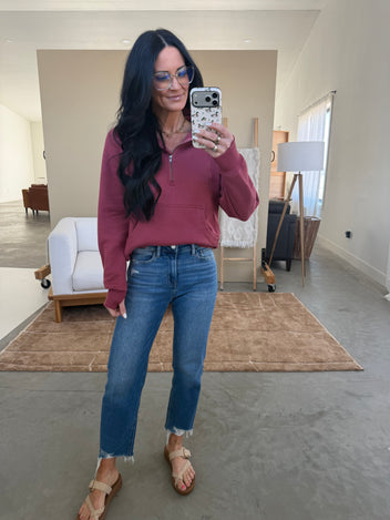 Esther Lovervet Cropped Straight Jean