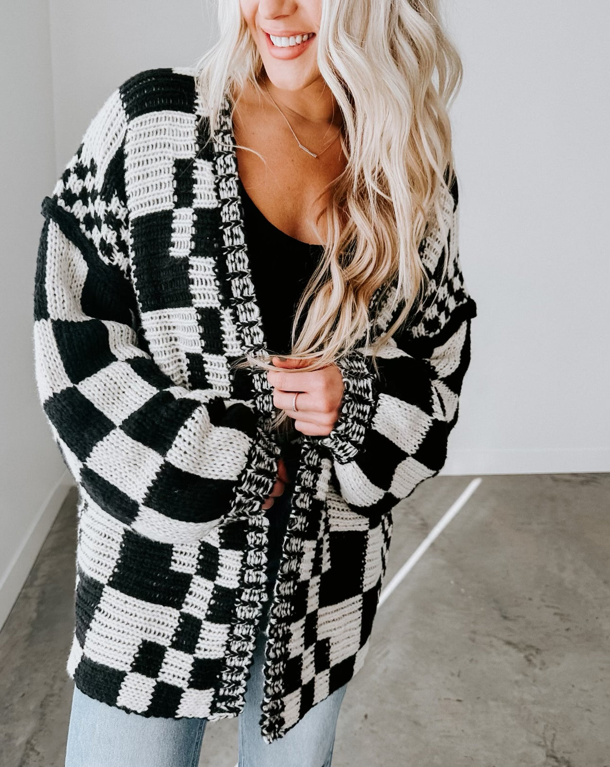 Noelee Checkered Cardigan