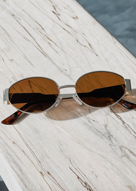 Modern Tinted Round Sunglasses