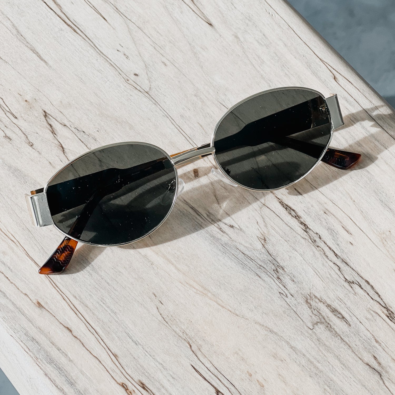 Modern Tinted Round Sunglasses