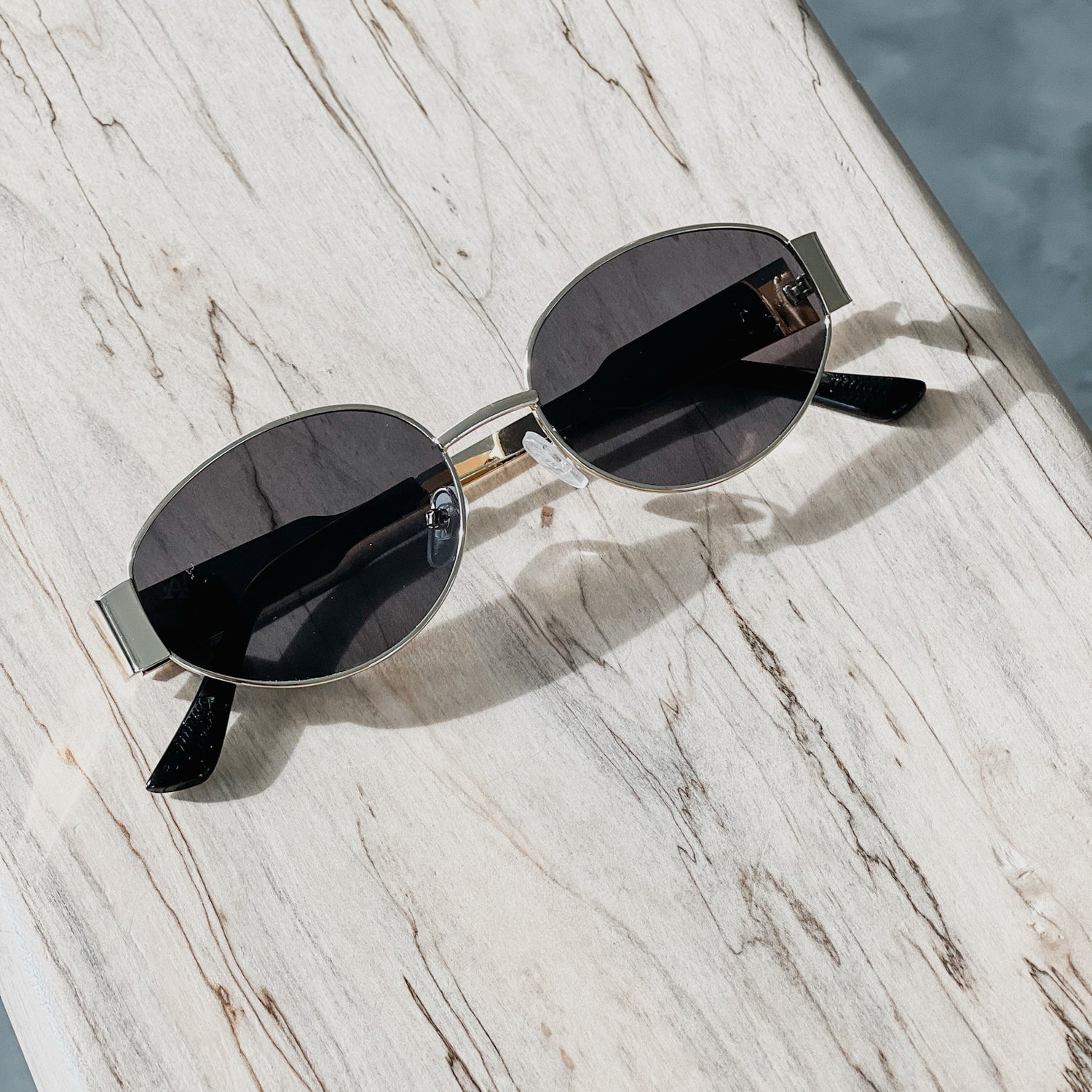 Modern Tinted Round Sunglasses