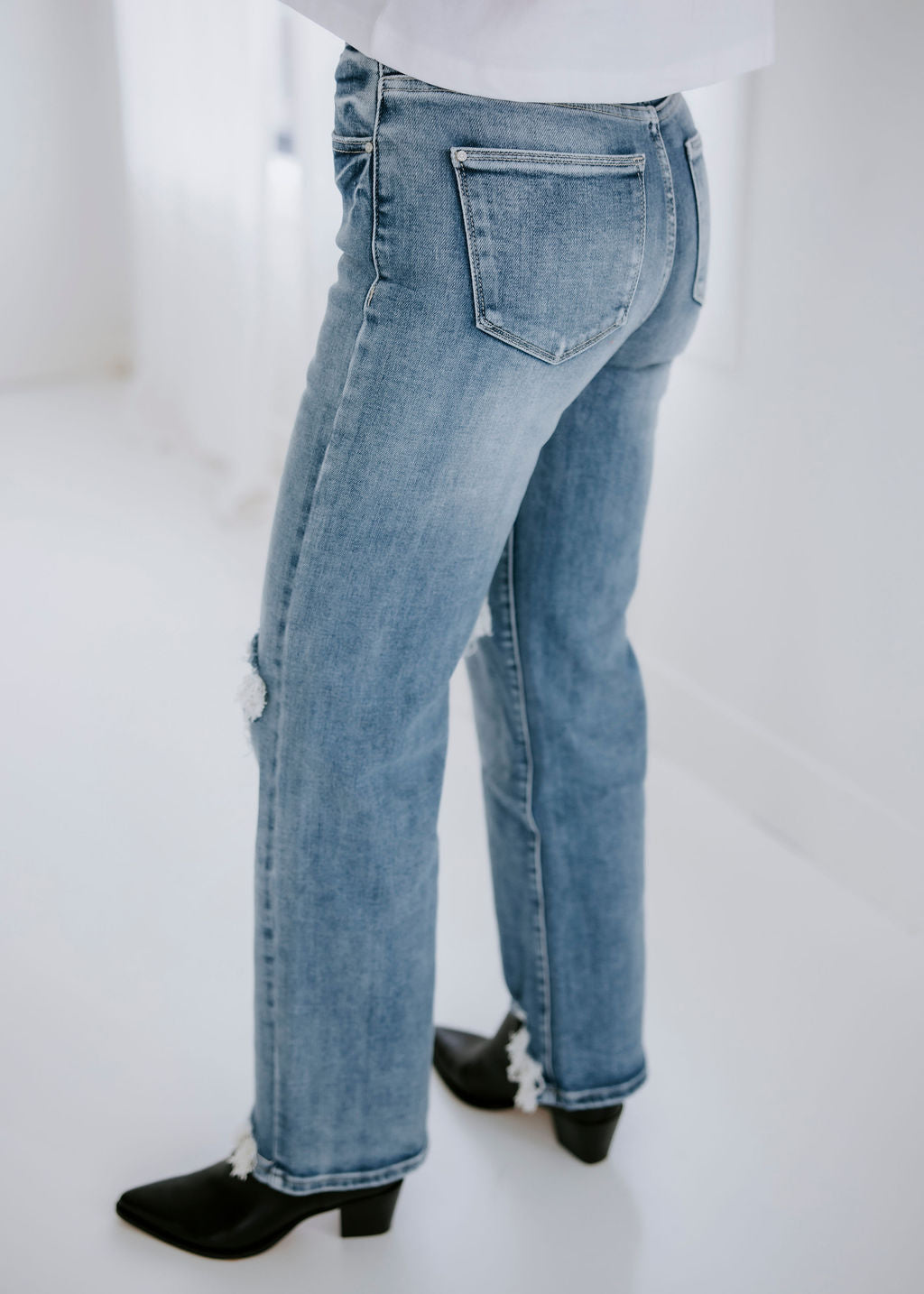 Chrissy Petra Wide Leg Jeans