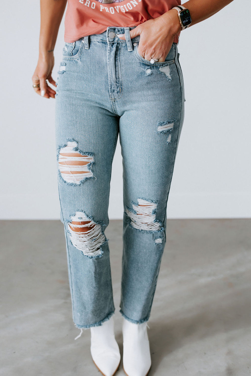 Ravyn Distressed Straight Jean