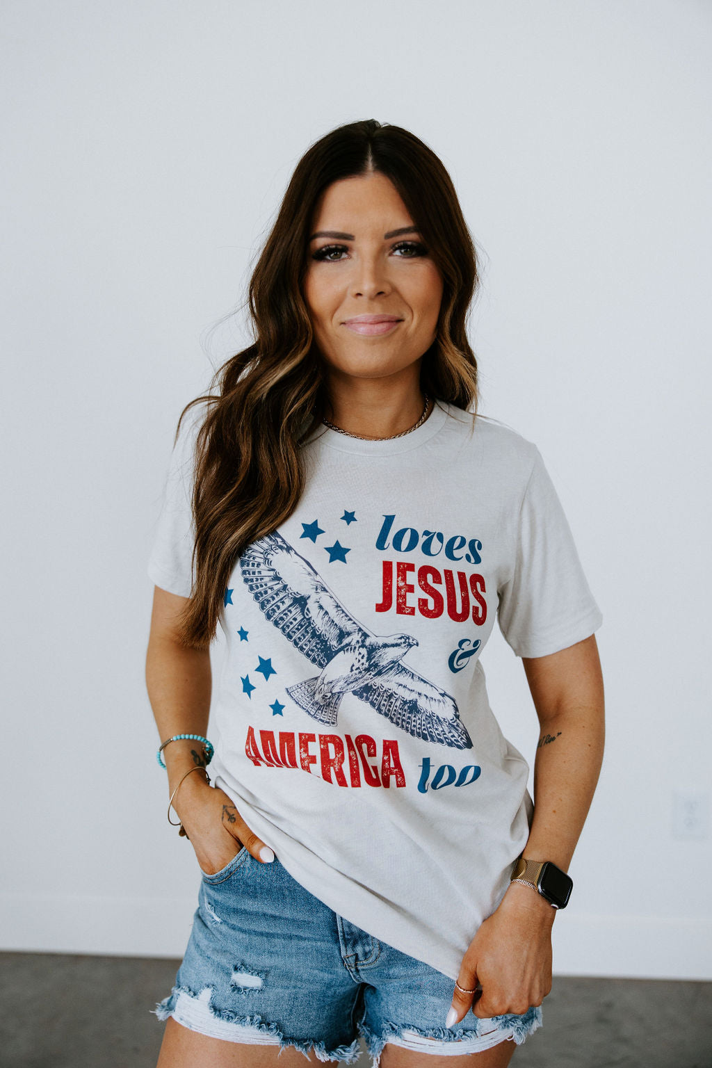 image of Loves Jesus Graphic Tee