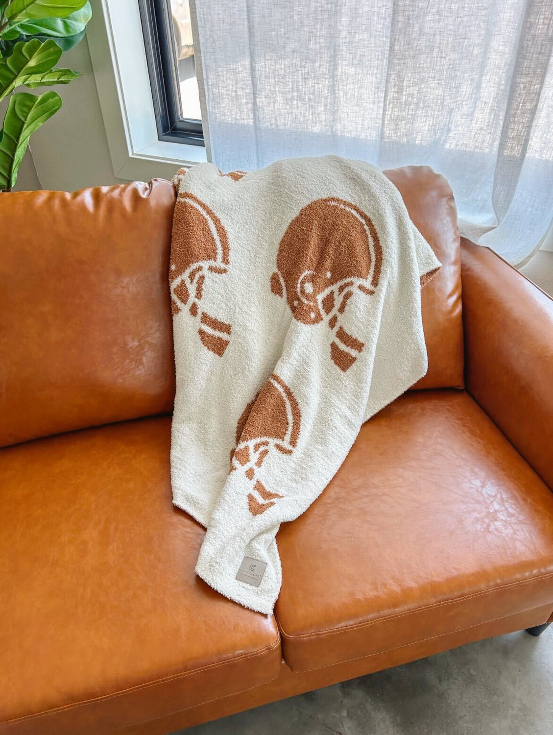 Football Helmet Patterened Throw Blanket