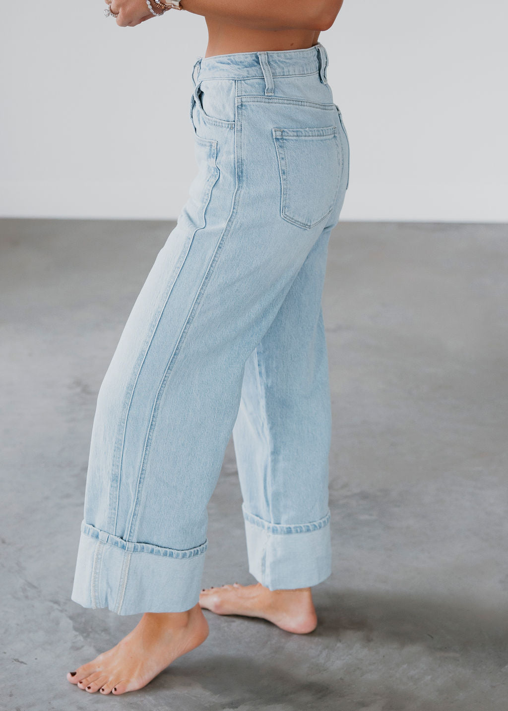 Stormie Vervet Cuffed Jeans