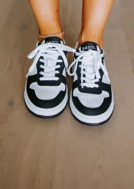 Style 1 Sneaker