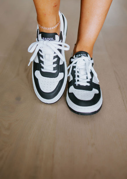 Style 1 Sneaker