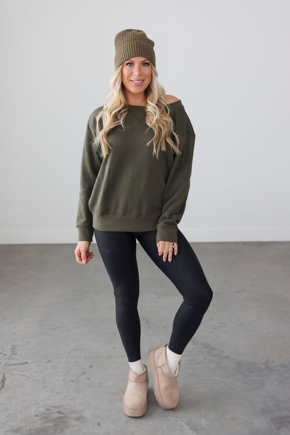 Beckham Off Shoulder Sweatshirt