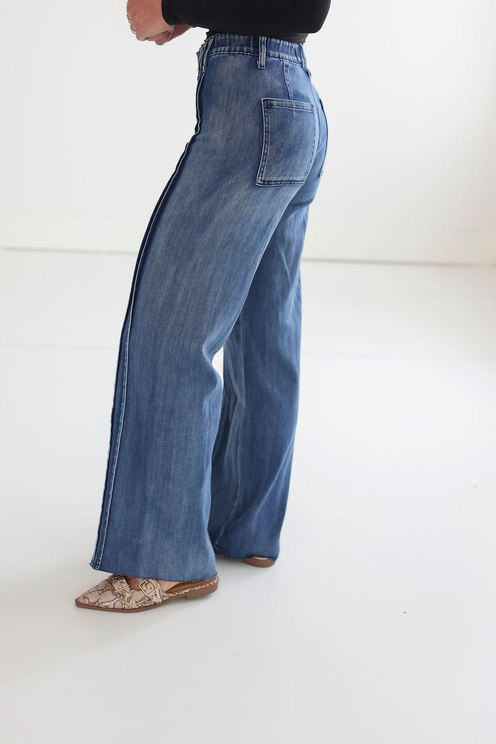 Maly Saige Straight Jean