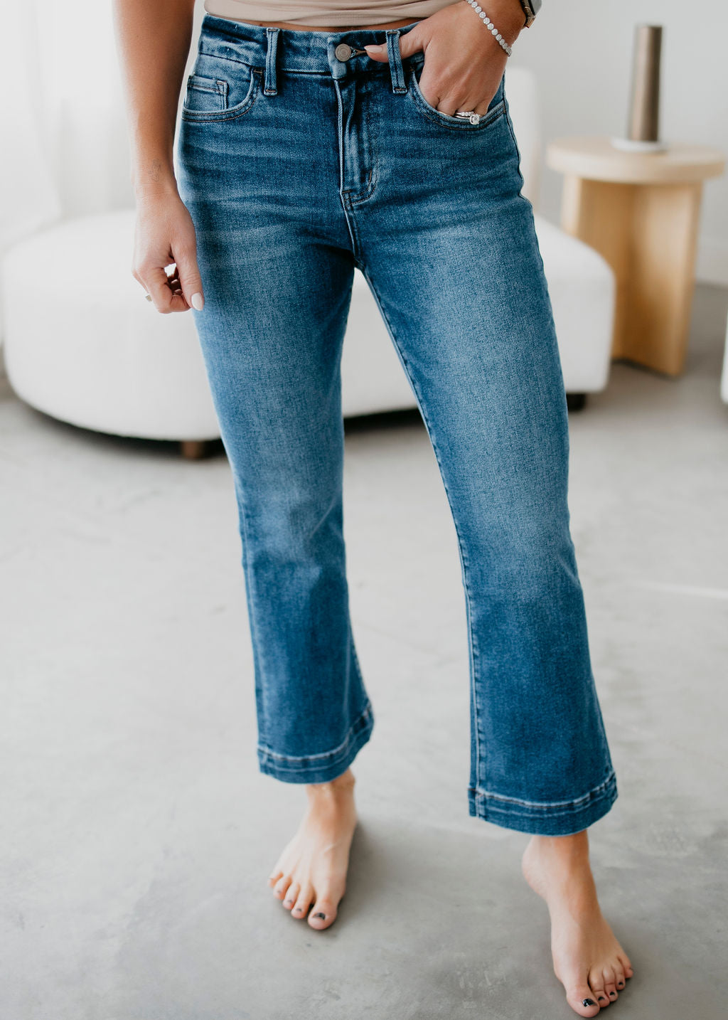 image of Lona Lovervet Crop Flare Jean