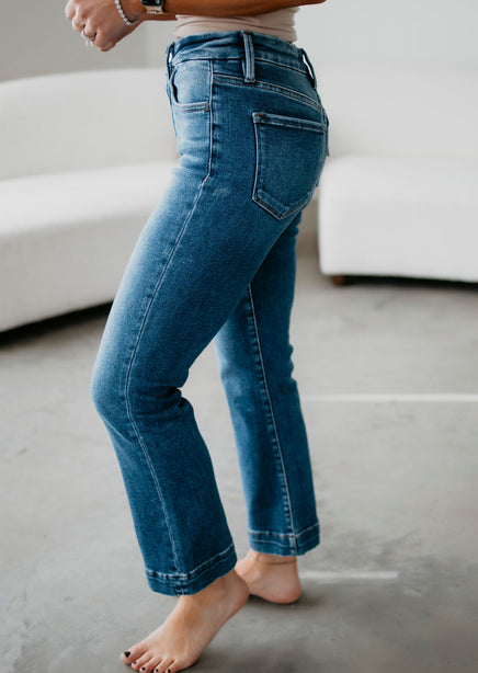 Lona Lovervet Crop Flare Jean