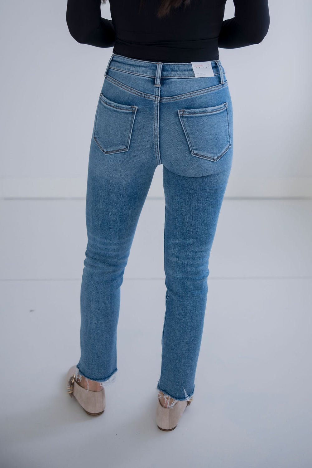 Camryn Lovervet Slim Straight Jean