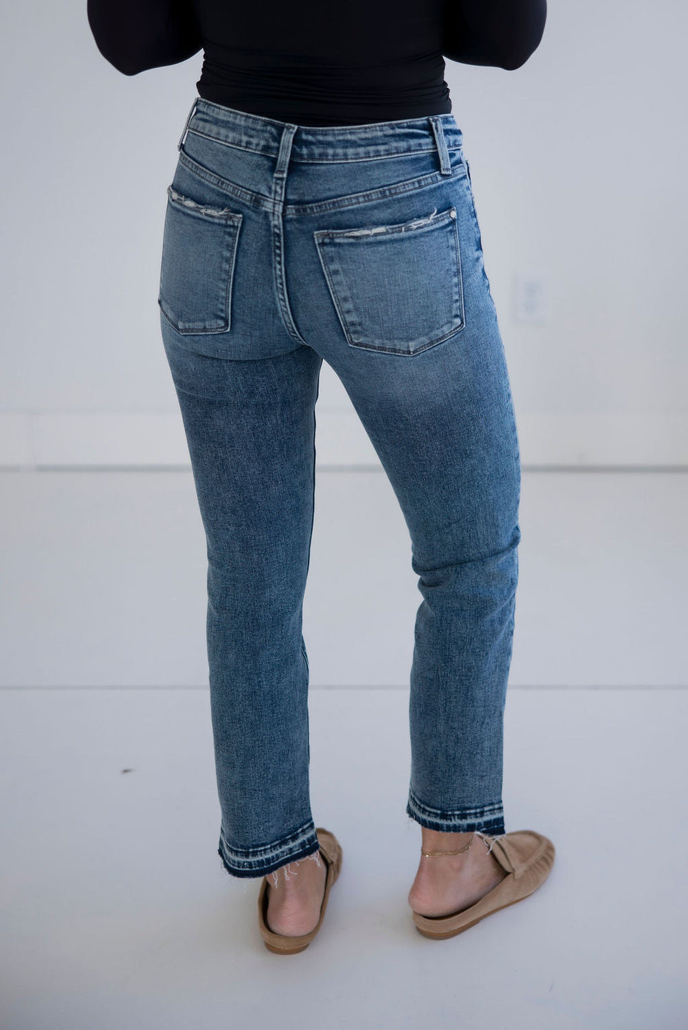 Erika Petra Straight Jean