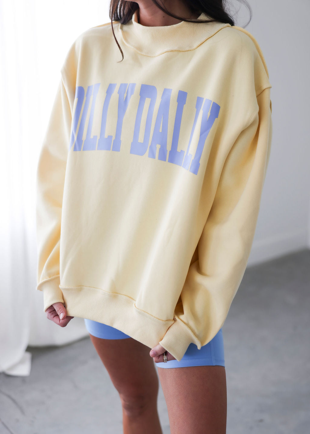 Dilly Dally Graphic Pullover