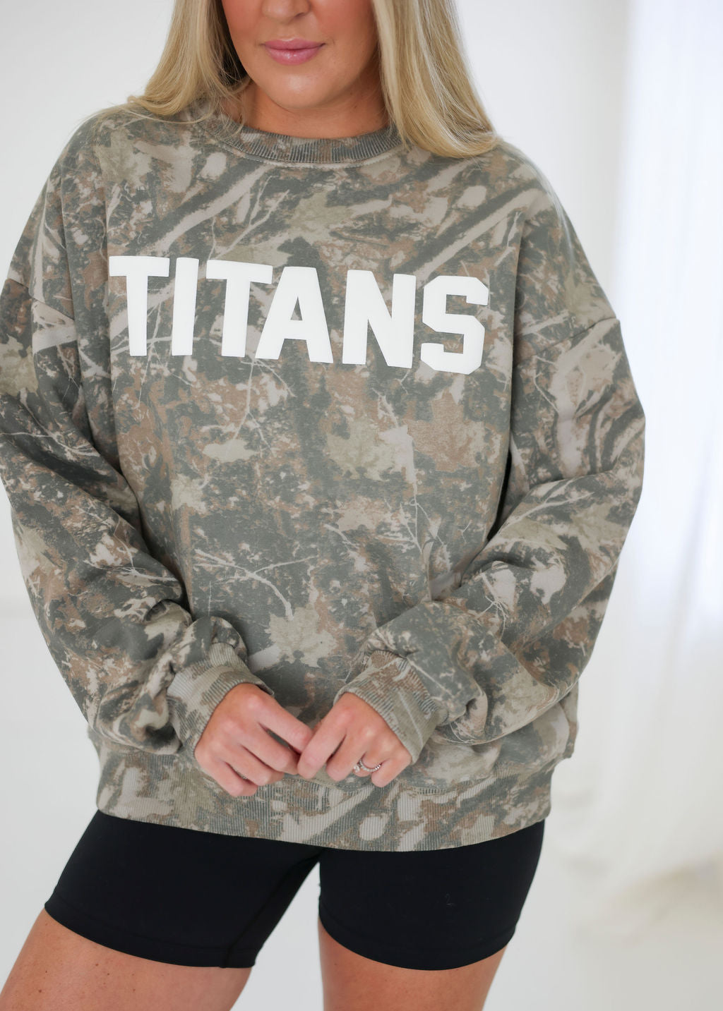Titans Camo Graphic Crew