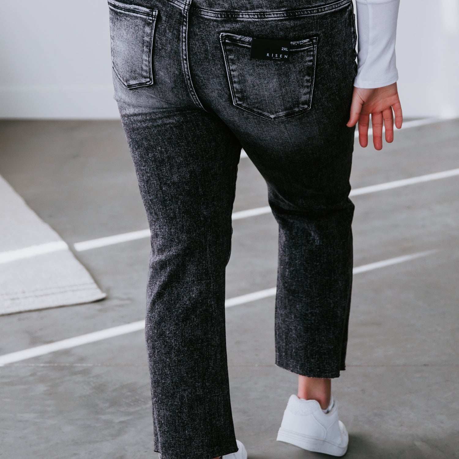 Curvy Kienna High Rise Straight Jean