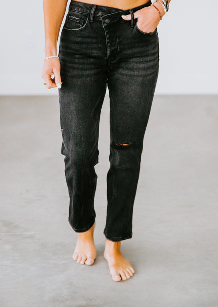 Dallen High Rise Straight Jean