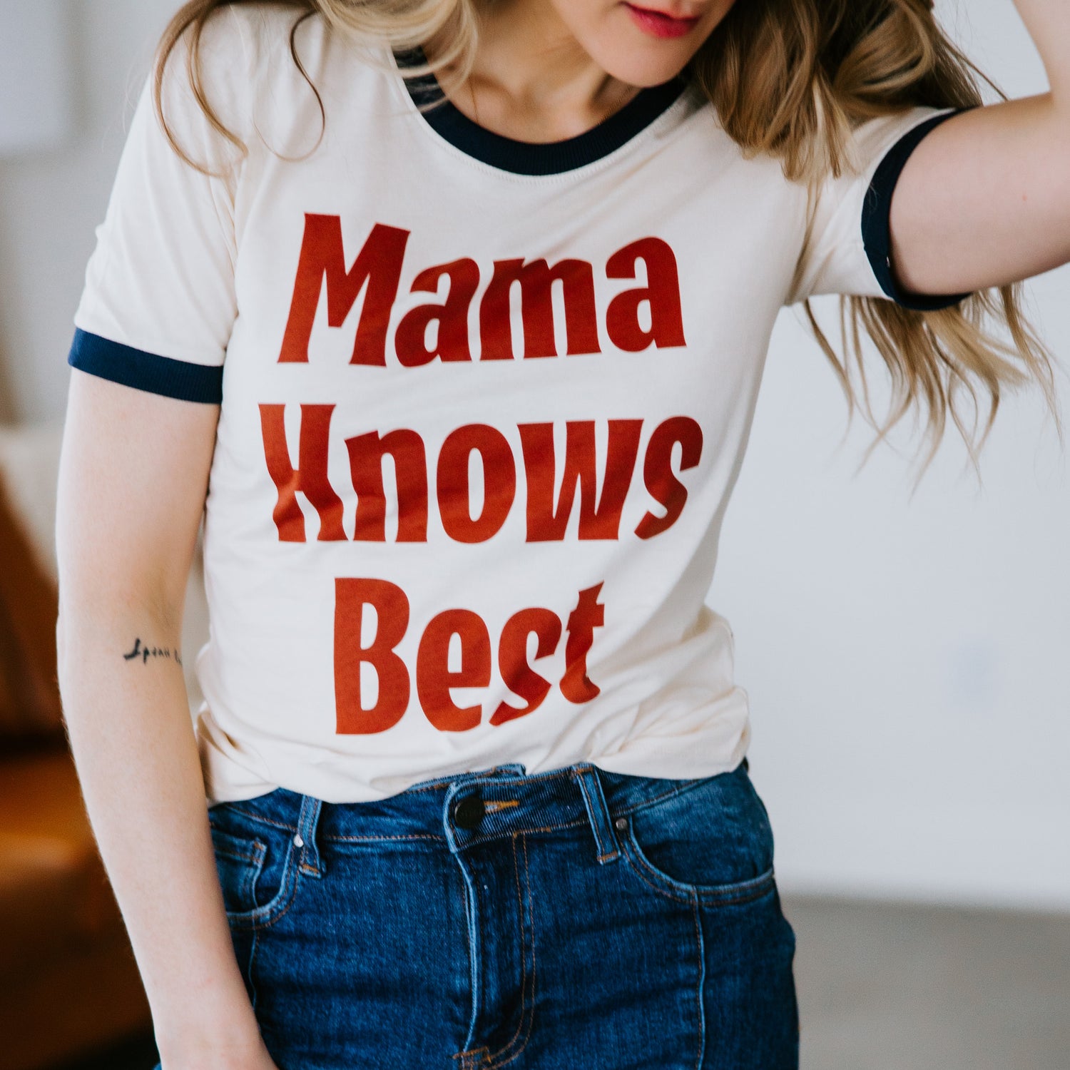 Mama Knows Best Tee