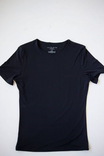 Core Seamless Tee by Lily & Lottie