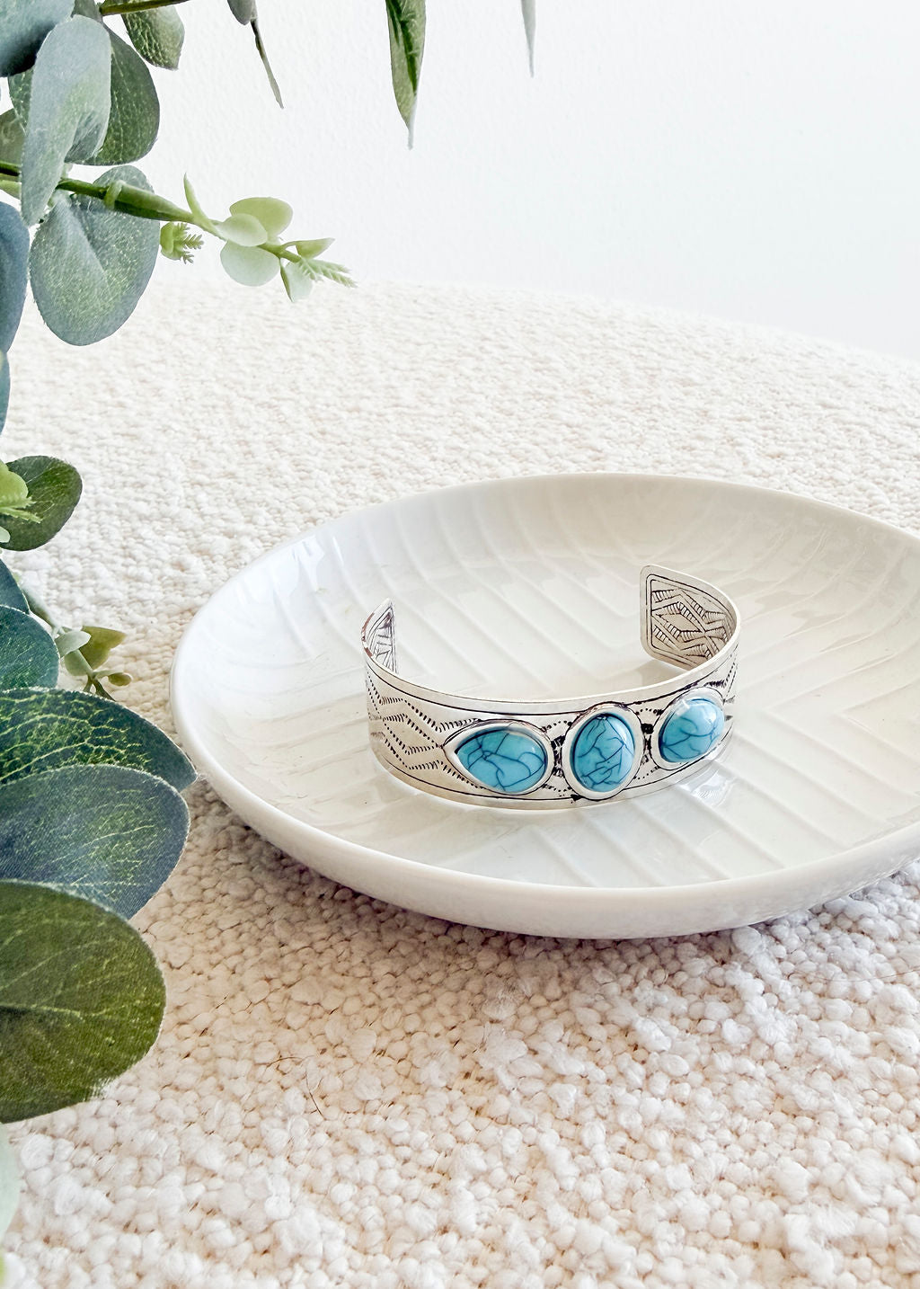 Turquoise Metal Bracelet Set