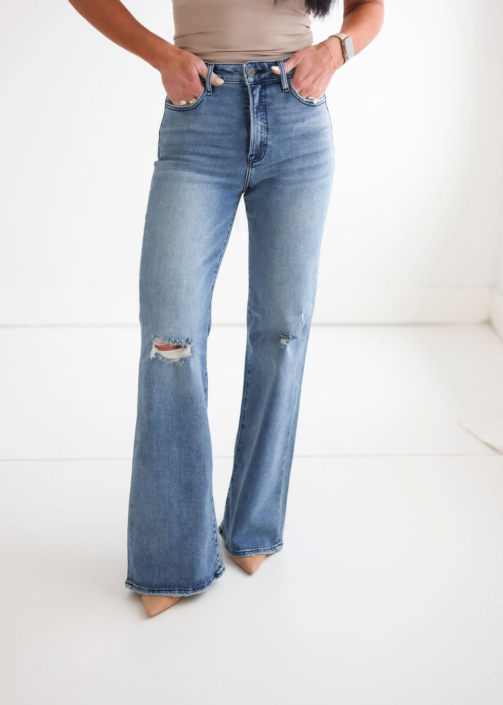 image of Cleo Hidden Straight Jean