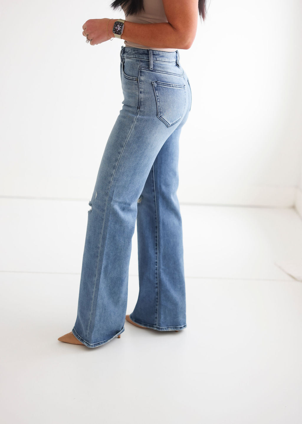 Cleo Hidden Straight Jean