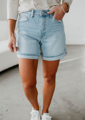 Livy Vervet Midi Short