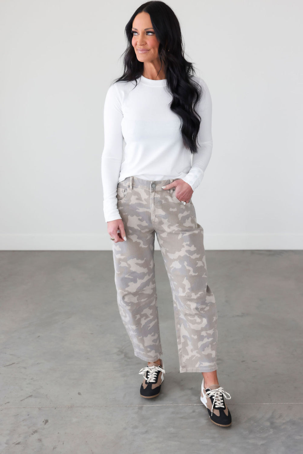 Lindy Hidden Camo Barrel Jeans