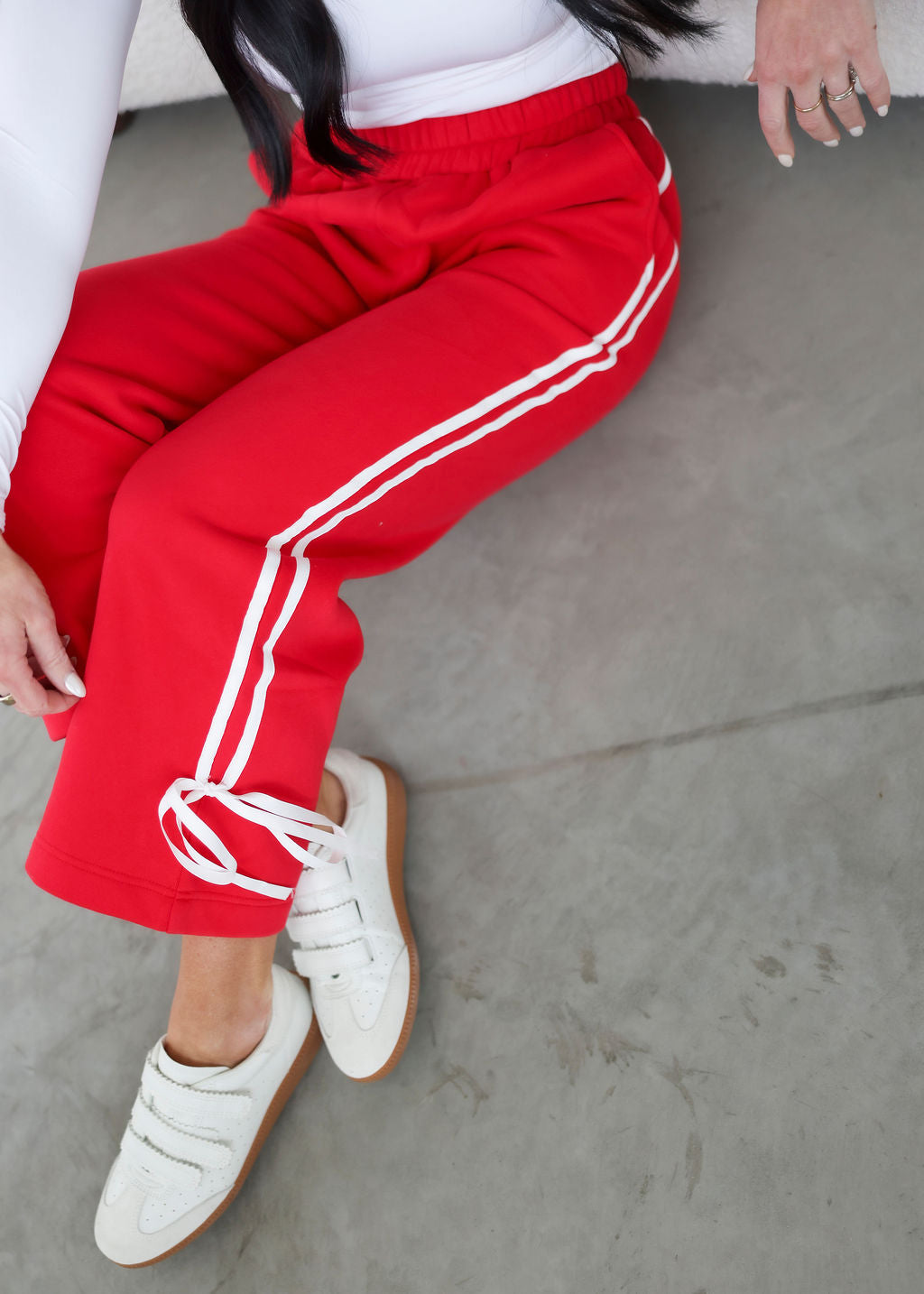 Terri Side Bow Sweatpants