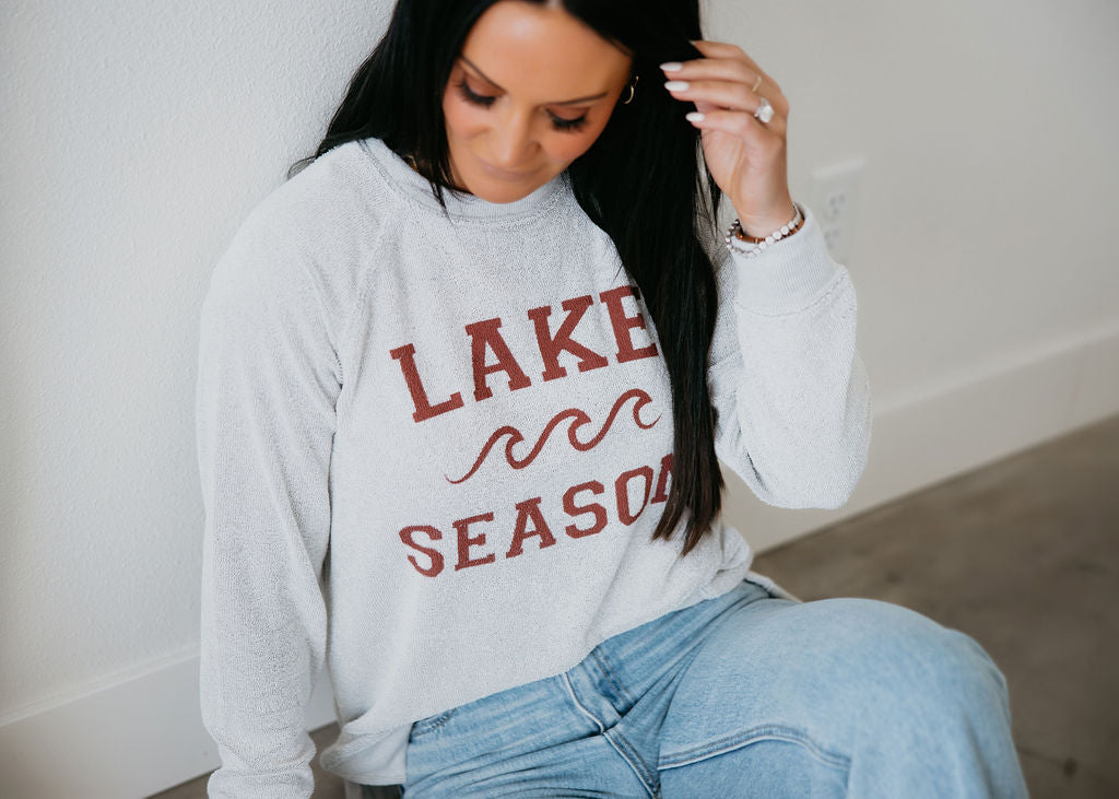 Lake Season Pullover