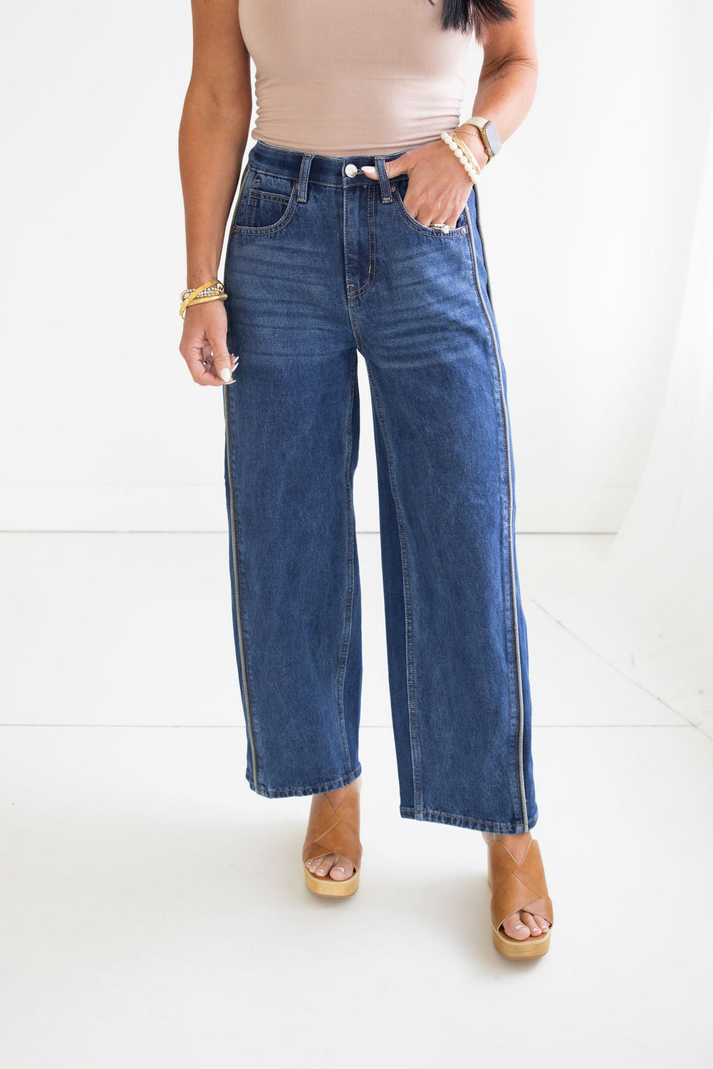 Beckham Saige Barrel Jean