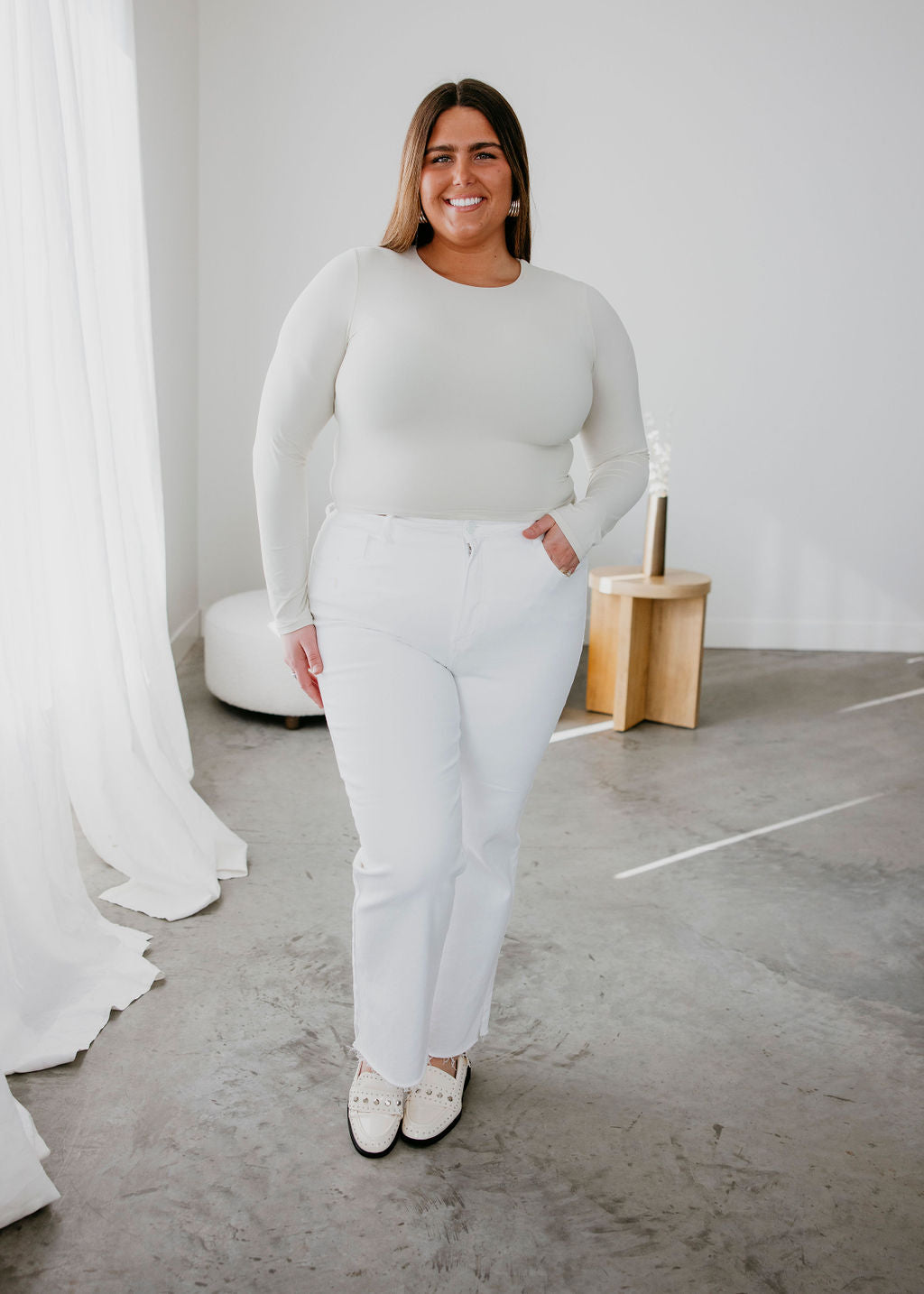 image of Curvy Eloise Straight Jeans