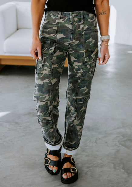 Tracey Hidden Camo Cargo Jean