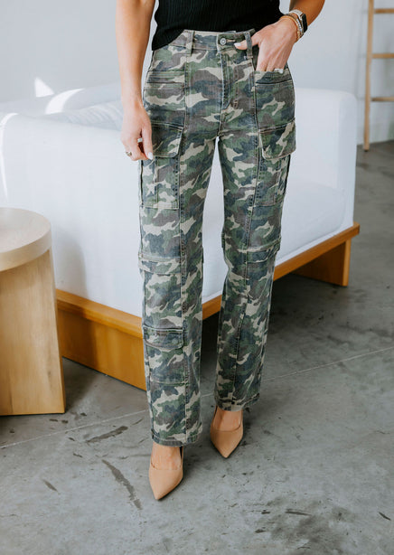 Tracey Hidden Camo Cargo Jean