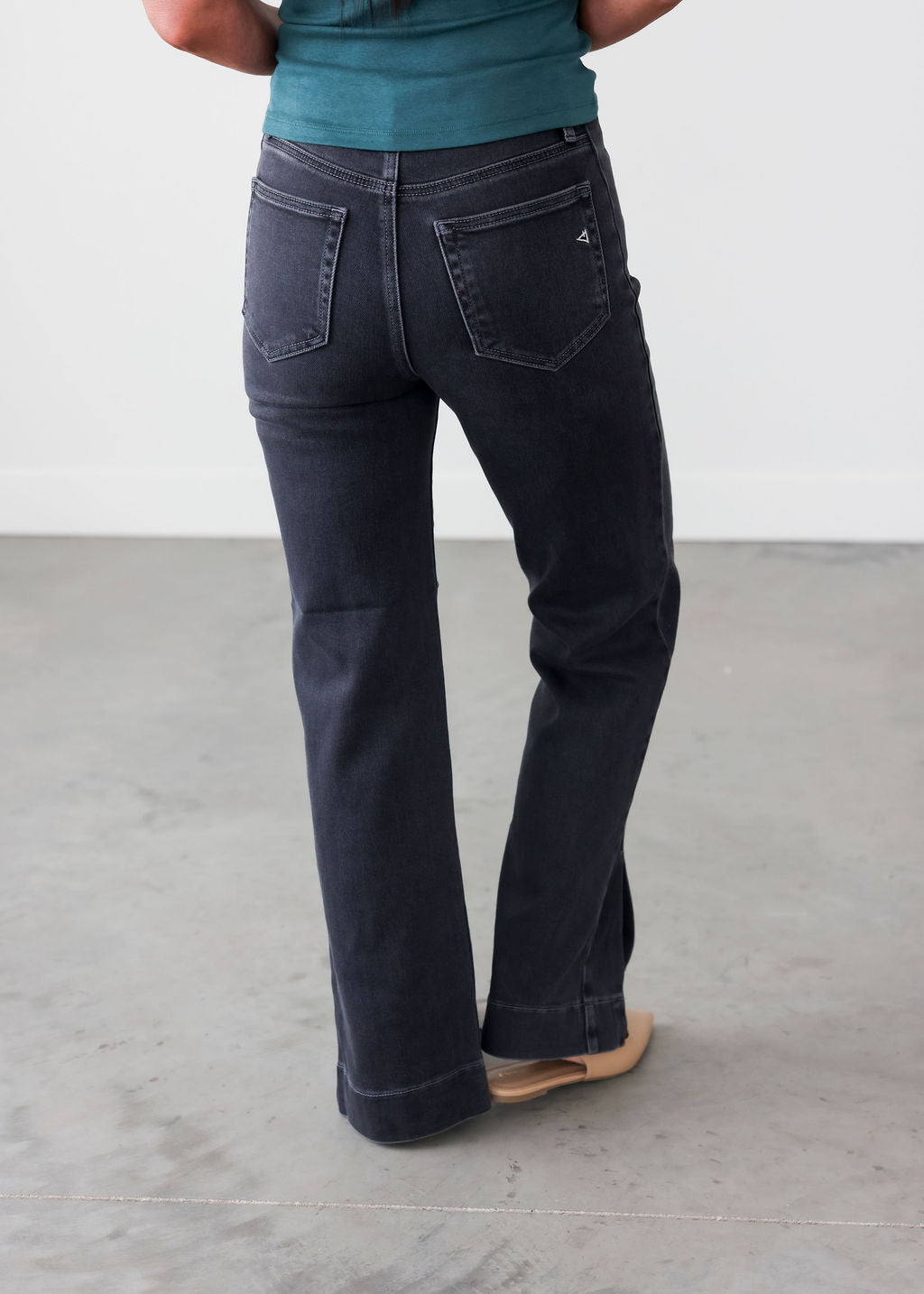 Daryl Hidden Straight Jean