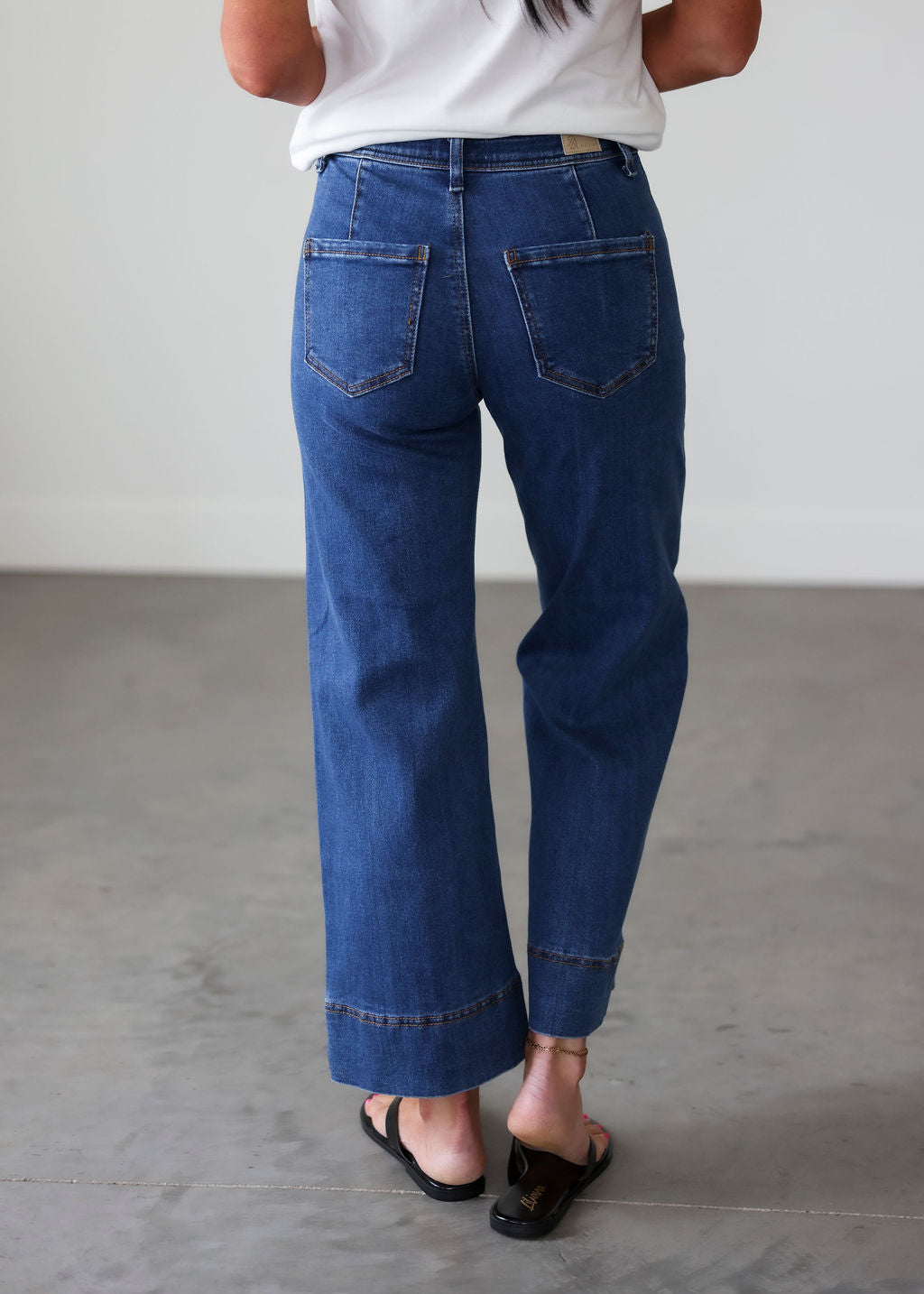 Kenna Saige Pleated Jeans