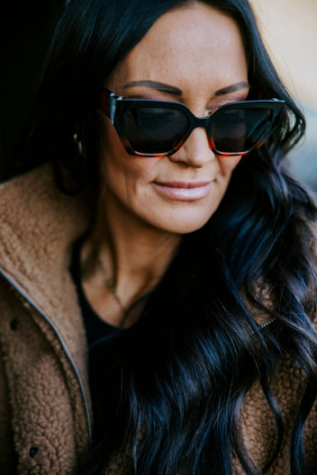 Very Vogue Cat Eye Sunglasses